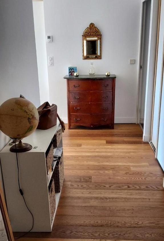 Chambre Lit 2 Personnes Dans Appartement Du Logeur มองเดอลิเยอลานาปูล ภายนอก รูปภาพ
